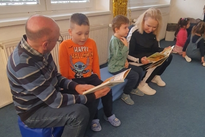 Most medzi generáciami: Keď sa rozprávky spájajú so skúsenosťami na EUBA