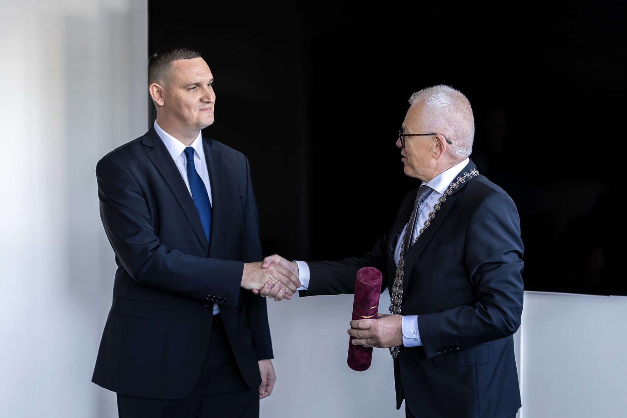 Ekonomická univerzita v Bratislave má nového docenta