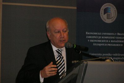 Zahájenie seminára - Znalostný trojuholník a spolupráca Európska únia - Latiská Amerika a Karibik