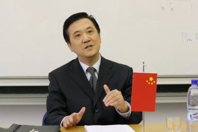 Prednáška veľvyslanca Čínskej ľudovej republiky