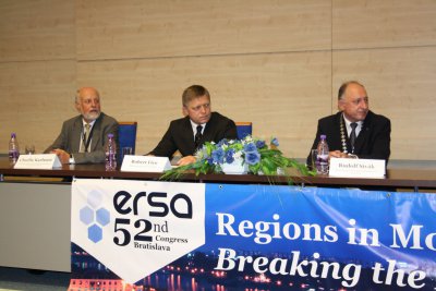 Regions in Motion – Breaking the Path ERSA 2012