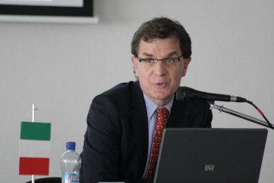 Prednáška profesora z Università di Bologna
