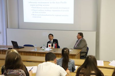 Japonský veľvyslanec prednášal na EU v Bratislave