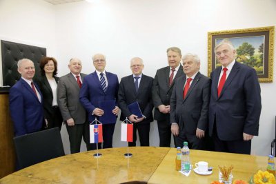 Univerzitné udalosti » Zmluva s Ekonomickou univerzitou v Krakove