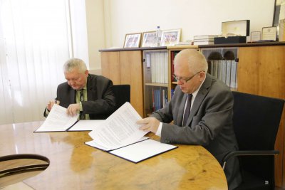 Podpis dodatku ku kolektívnej zmluve