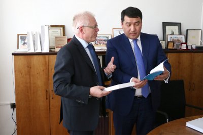 Univerzitné udalosti » Prijatie veľvyslanca Kazachstanu