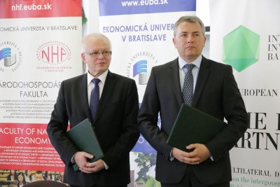 Univerzitné udalosti » Ekonomická univerzita v Bratislave a Medzinárodná investičná banka podpísali memorandum o porozumení
