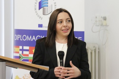 Grécka veľvyslankyňa diskutovala so študentmi o aktuálnych výzvach v EÚ