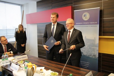 Univerzitné udalosti » Nové možnosti spolupráce EU v Bratislave a Ministerstva hospodárstva SR