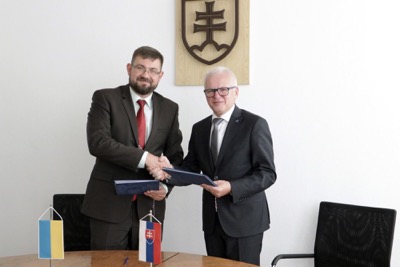 Univerzitné udalosti » Dvojitý diplom medzi EU v Bratislave a Kyjevskou národnou ekonomickou univerzitou Vadyma Heťmana