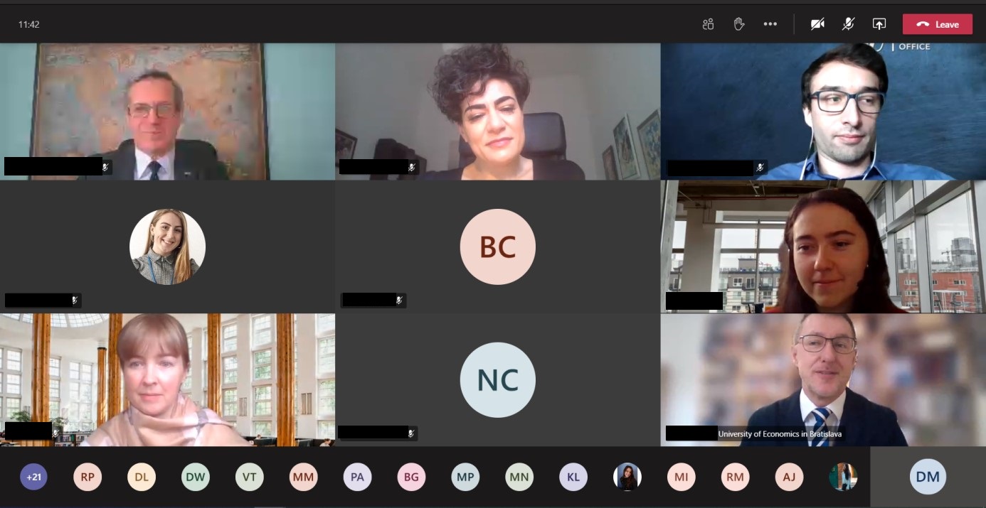 Projekt Central Europe Connect vo svojej 4. edícii virtuálne spojil študentov ekonomických univerzít troch štátov