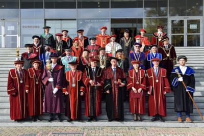 Ekonomická univerzita v Bratislave udelila čestné vedecké hodnosti „doctor honoris causa“ 