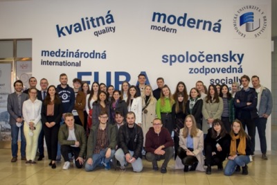 Univerzitné udalosti » Central Europe Connect programme in its 7th edition linked students of economic universities from Bratislava, Warsaw and Vienna