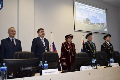 Univerzita tretieho veku Ekonomickej univerzity v Bratislave otvorila akademický rok 2022/2023
