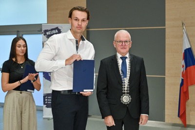 Rektor udelil Ceny rektora EU v Bratislave za pedagogickú a publikačnú činnosť a Cenu rektora Ekonomickej univerzity v Bratislave za ŠVOČ