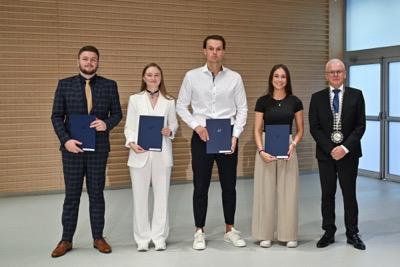 Rektor udelil Ceny rektora EU v Bratislave za pedagogickú a publikačnú činnosť a Cenu rektora Ekonomickej univerzity v Bratislave za ŠVOČ