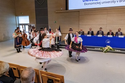 Univerzita tretieho veku Ekonomickej univerzity v Bratislave otvorila nový akademický rok