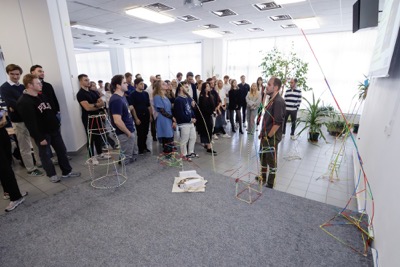 Projekt Central Europe Connect už po 12. krát spojil študentov ekonomických univerzít z Bratislavy, Viedne a Varšavy