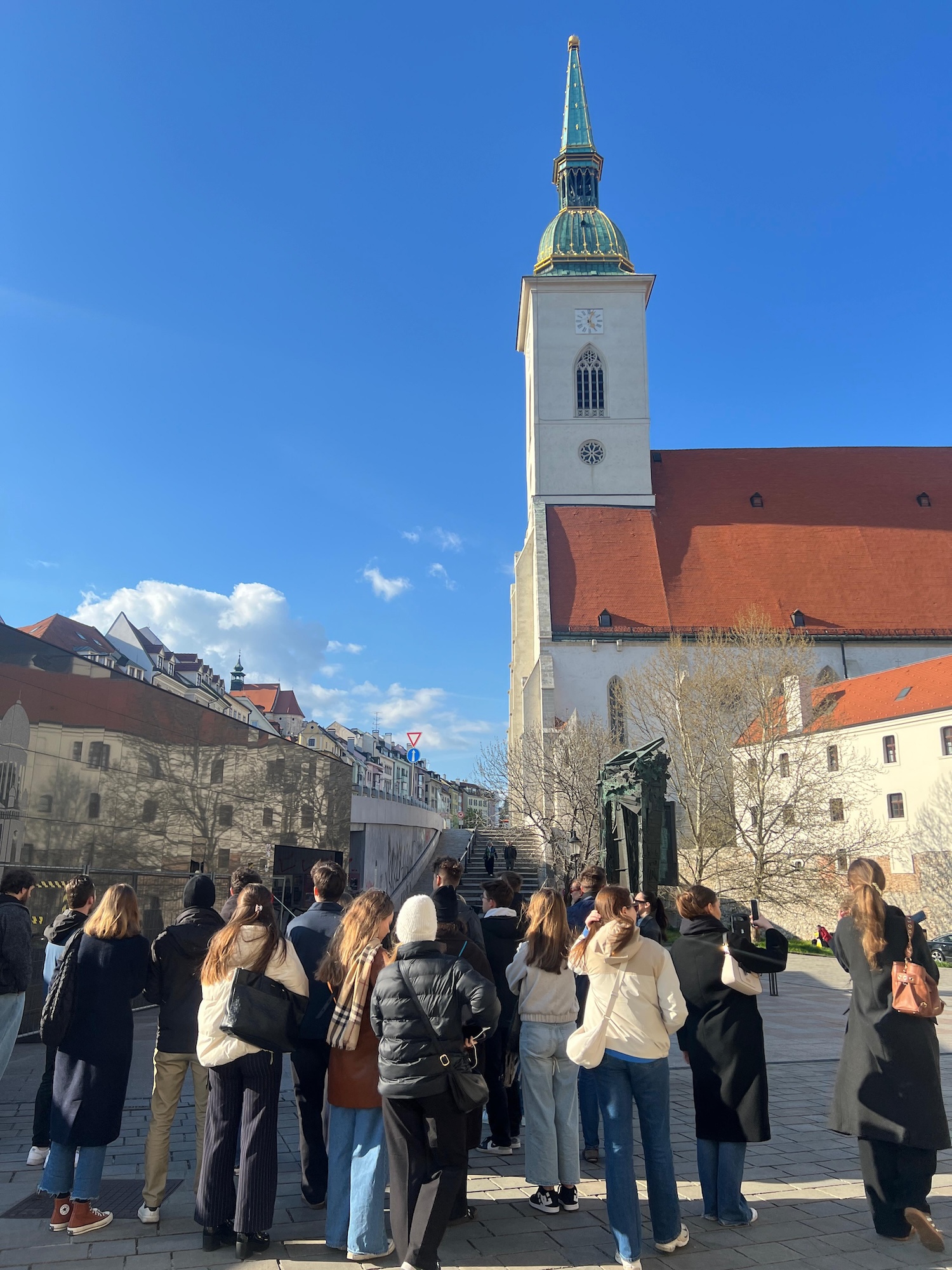 Projekt Central Europe Connect už po 13. krát spojil študentov ekonomických univerzít z Bratislavy, Viedne a Varšavy