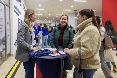 Univerzitné udalosti » Úspešný Job Fair 2025 na EUBA: Študenti nakopli svoju kariéru