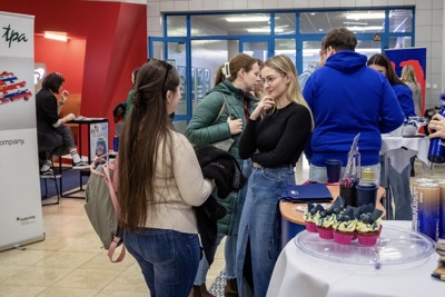 Úspešný Job Fair 2025 na EUBA: Študenti nakopli svoju kariéru