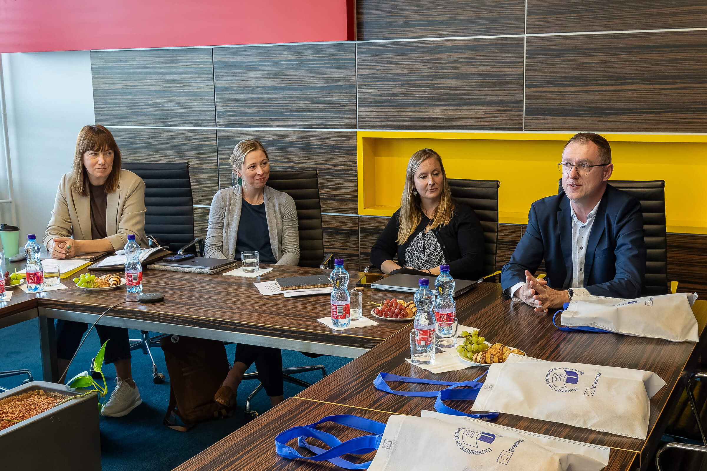 Úspešný 12. ročník International Business Consulting Program na EUBA