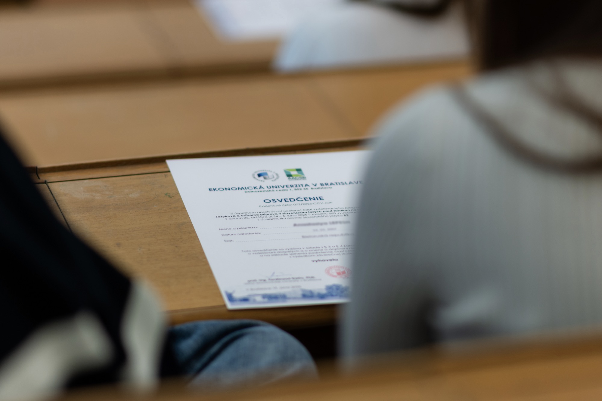 Successful foreign students of language education received certificates