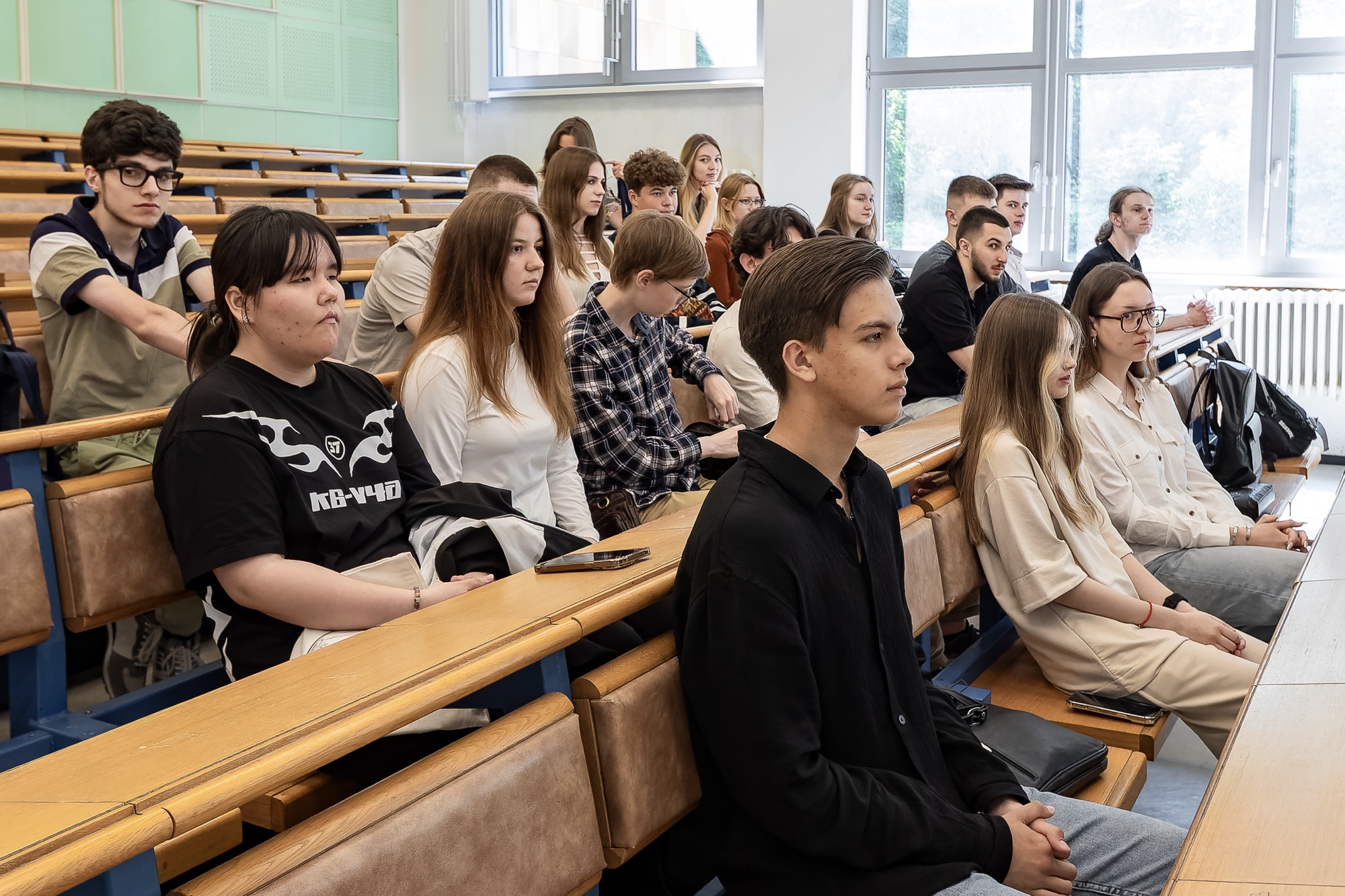 Successful foreign students of language education received certificates
