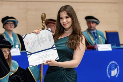 Blahoželanie čerstvým absolventom Ekonomickej univerzity v Bratislave