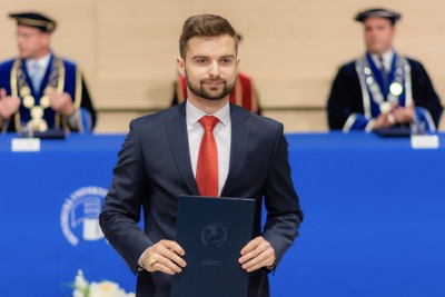 Blahoželanie čerstvým absolventom Ekonomickej univerzity v Bratislave