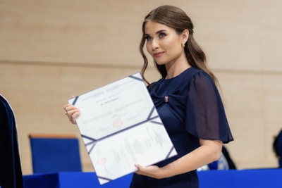 Blahoželanie čerstvým absolventom Ekonomickej univerzity v Bratislave