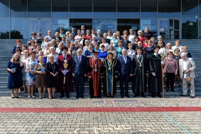Prvé promócie v tomto akademickom roku patrili absolventom Univerzity tretieho veku EUBA