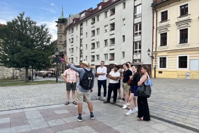 EUBA privítala študentov letnej školy AI and Digital Leadership