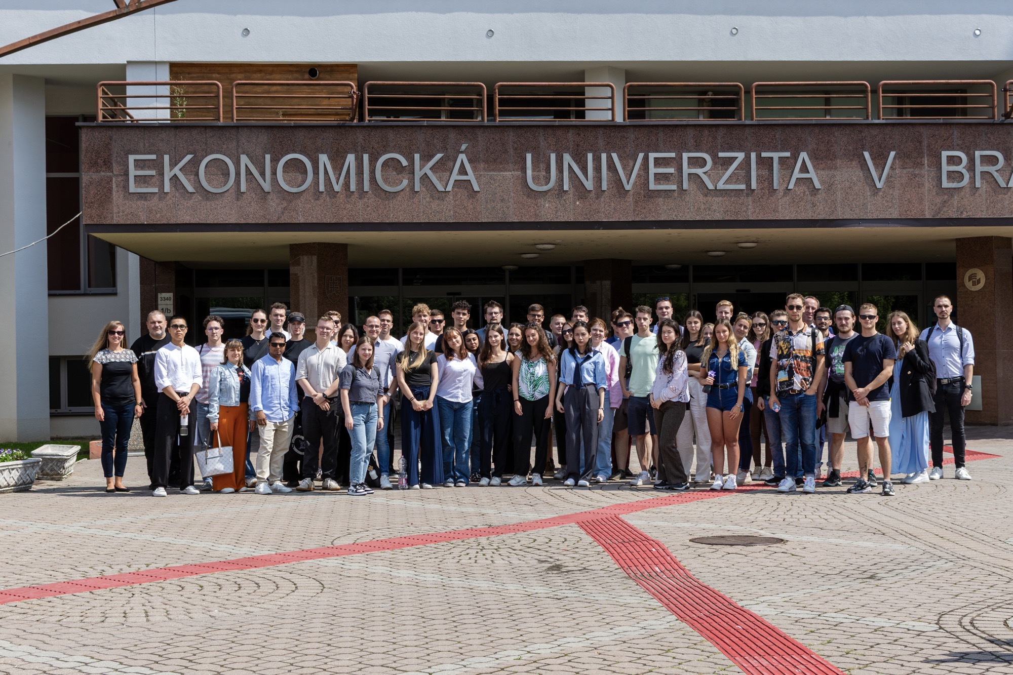 Návšteva študentov z Budapest University of Economics and Business na EUBA