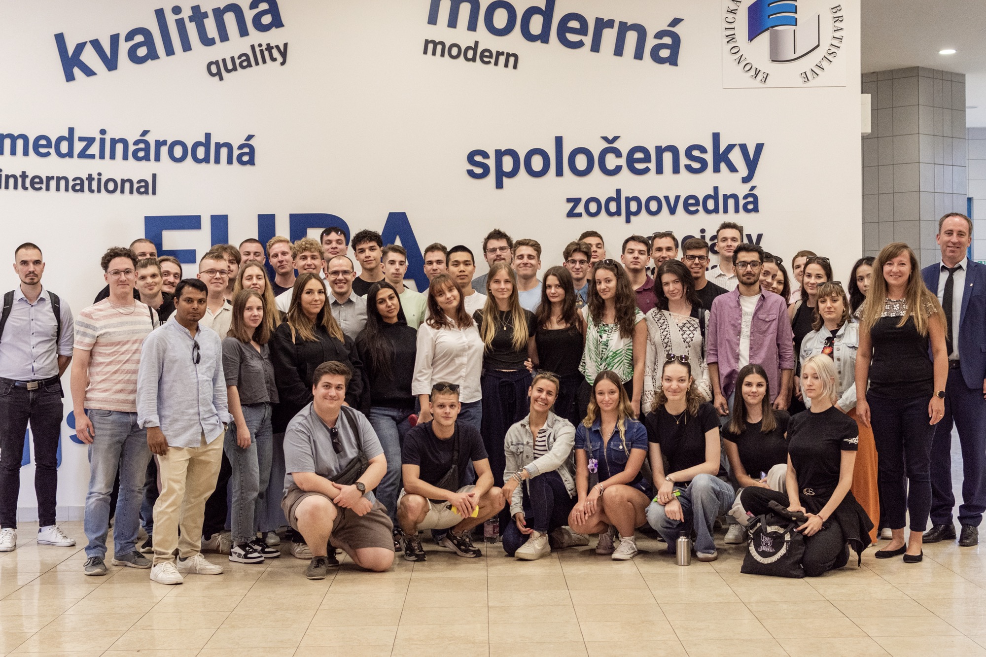 Návšteva študentov z Budapest University of Economics and Business na EUBA