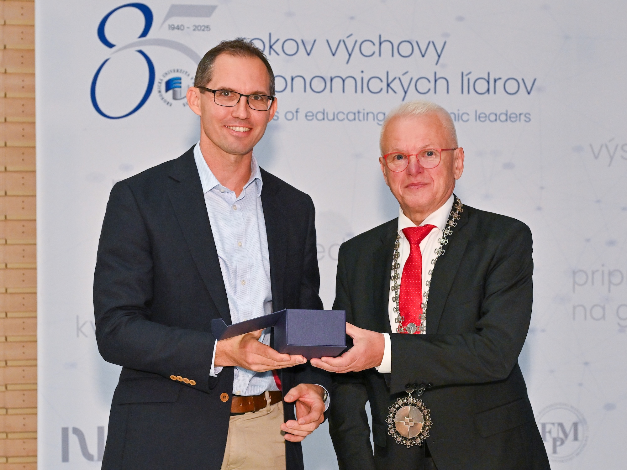EUBA 85: Rektor ocenil laureátov za mimoriadny prínos k rozvoju vedy a výskumu