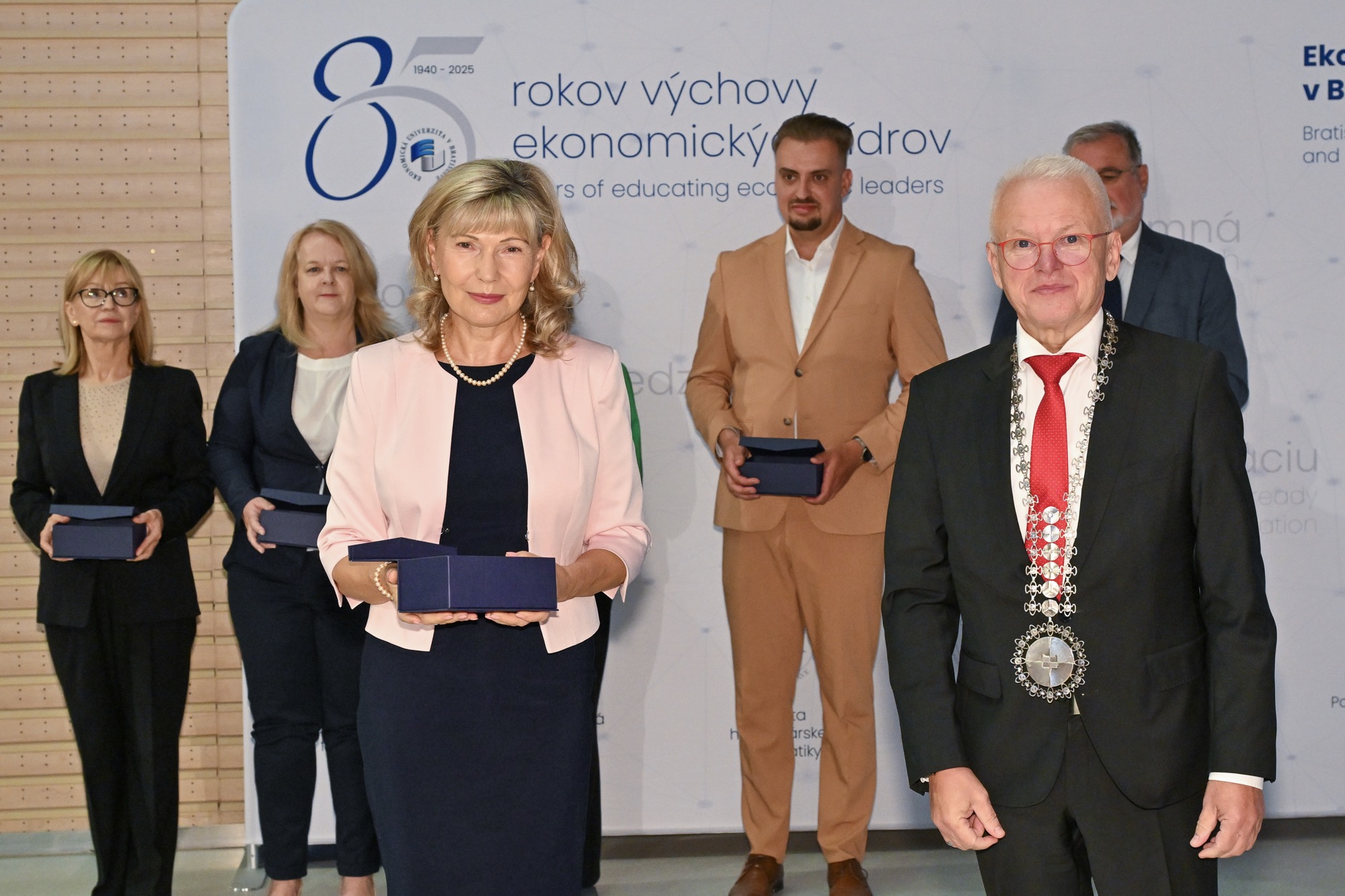 EUBA 85: Rektor ocenil laureátov za mimoriadny prínos k rozvoju vzdelávania