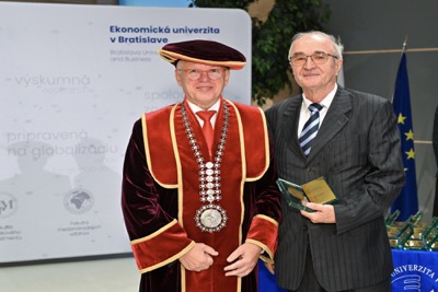 EUBA 85: Ocenenie za mimoriadny prínos k rozvoju univerzity