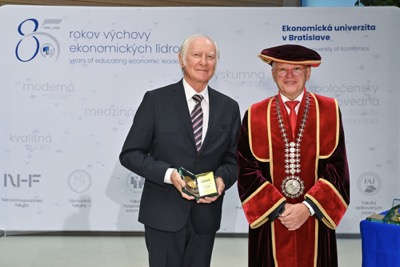 EUBA 85: Ocenenie za mimoriadny prínos k rozvoju univerzity