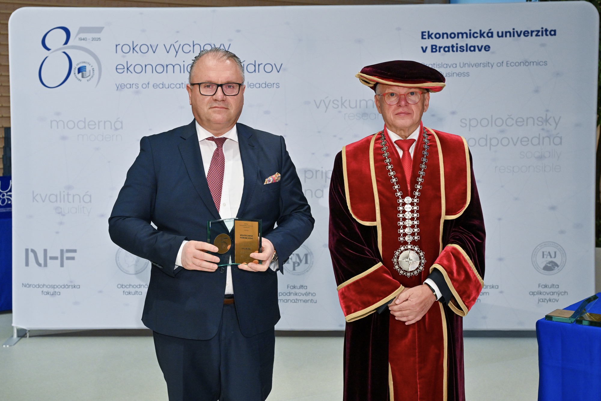 Ocenenia „Za prínos k rozvoju spolupráce s praxou“ pri príležitosti 85. výročia Ekonomickej univerzity v Bratislave