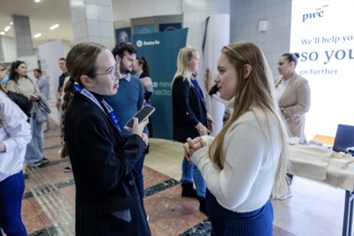 Kariérna cesta 2025: Desiatky prestížnych zamestnávateľov priniesli študentom jedinečné kariérne príležitosti