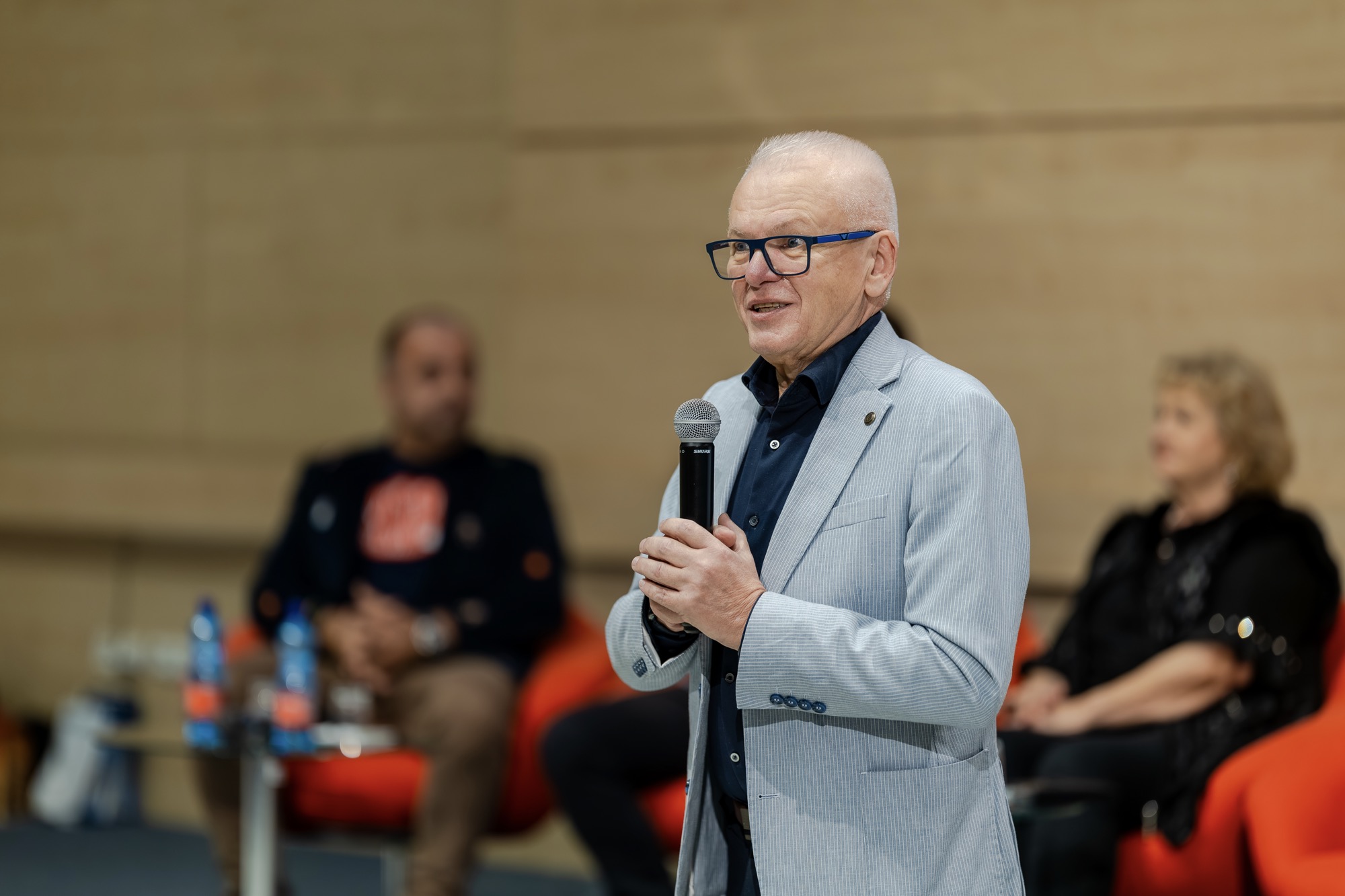 Univerzita tretieho veku EUBA pred Vianocami