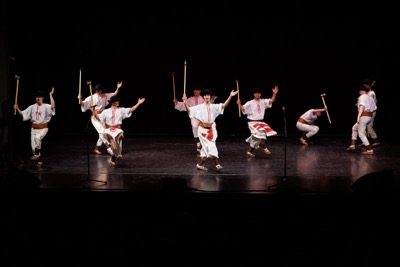 EUBA oslávila 85 rokov tradície folklórom: FS Ekonóm vystúpil v Dome kultúry Zrkadlový háj