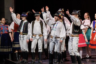 EUBA oslávila 85 rokov tradície folklórom: FS Ekonóm vystúpil v Dome kultúry Zrkadlový háj