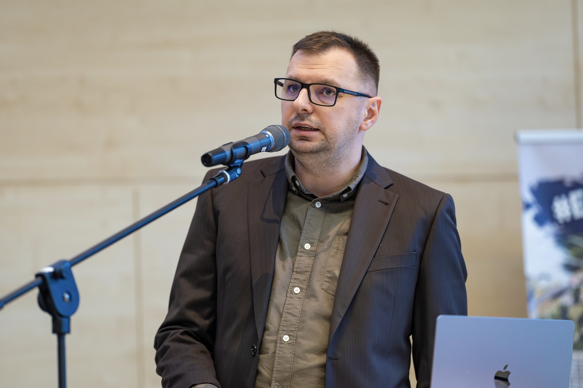 Ekonomická univerzita v Bratislave predstavila novú vizuálnu identitu