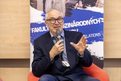 Modelová konferencia 2026 na EUBA: študenti simulovali rokovania OSN o vodnej kríze