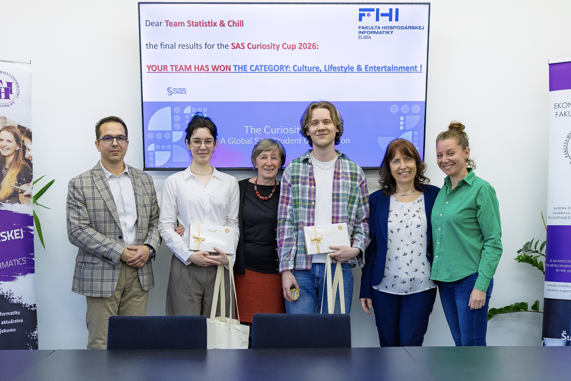 Študenti FHI EUBA triumfovali vo svetovej súťaži SAS Curiosity Cup 2026