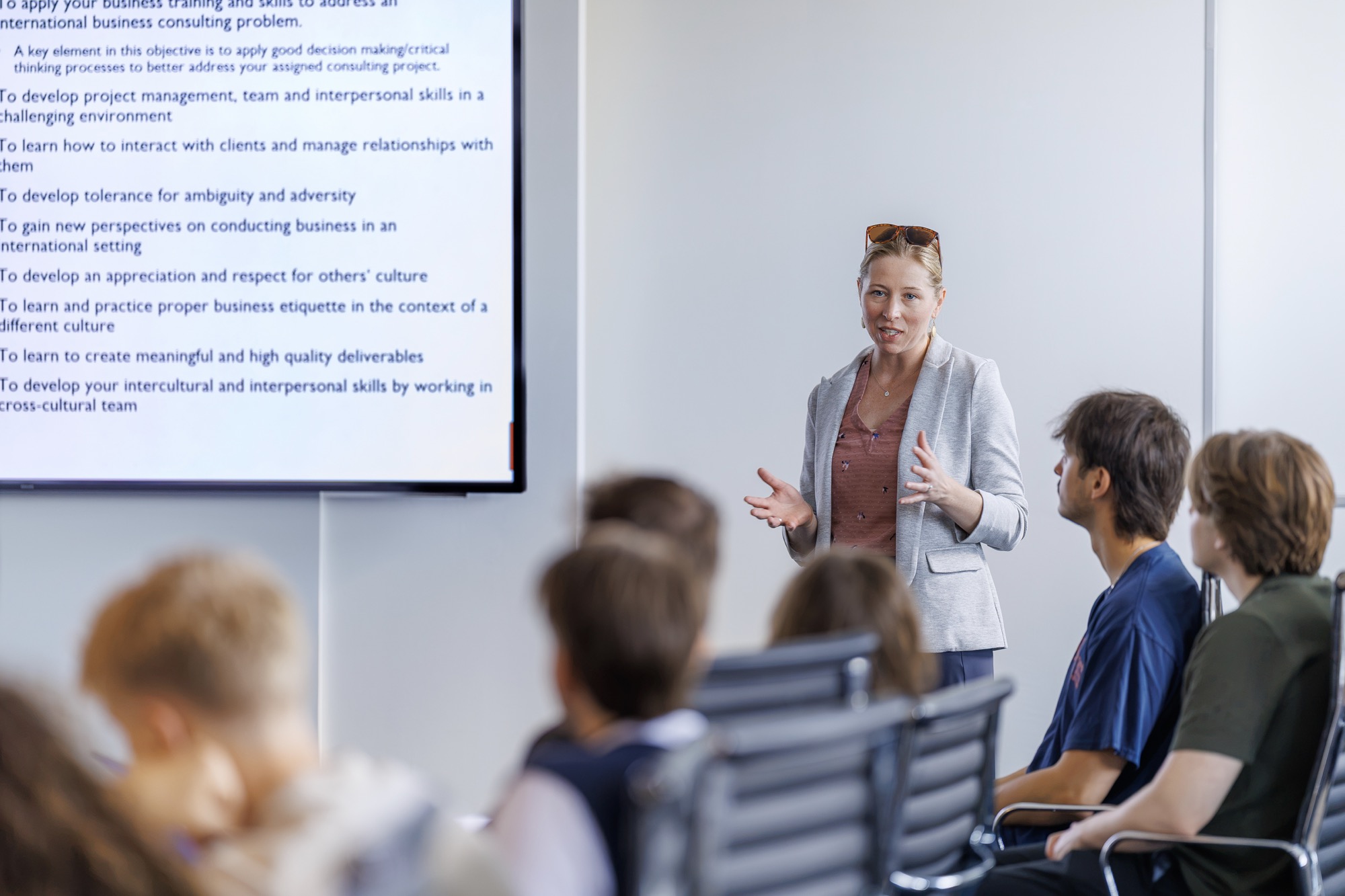 Úspešný 13. ročník International Business Consulting Program na EUBA