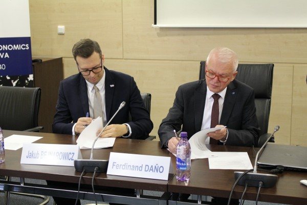 EUBA podpísala memorandum o porozumení s medzinárodnou organizáciou účtovníkov CIMA