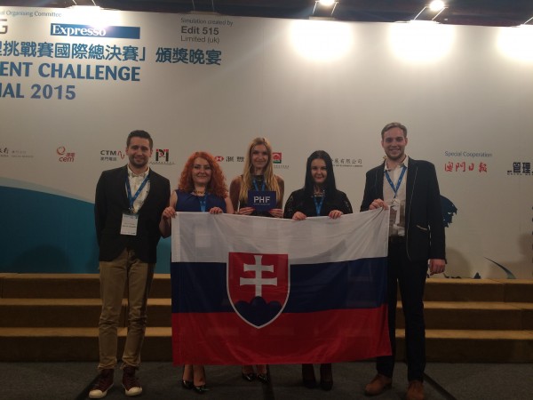 Úspech študentov EU v Bratislave vo svetovom finále